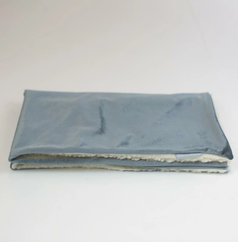 Best Pirce 🔔 New 🌟 Personalised Cat & Kitten Blanket in Velvet & Sherpa Fleece By Lords & Labradors ❤️ 😀 2 Best Pirce 🔔 New 🌟 Personalised Cat & Kitten Blanket in Velvet & Sherpa Fleece By Lords & Labradors ❤️ 😀 - Image 2