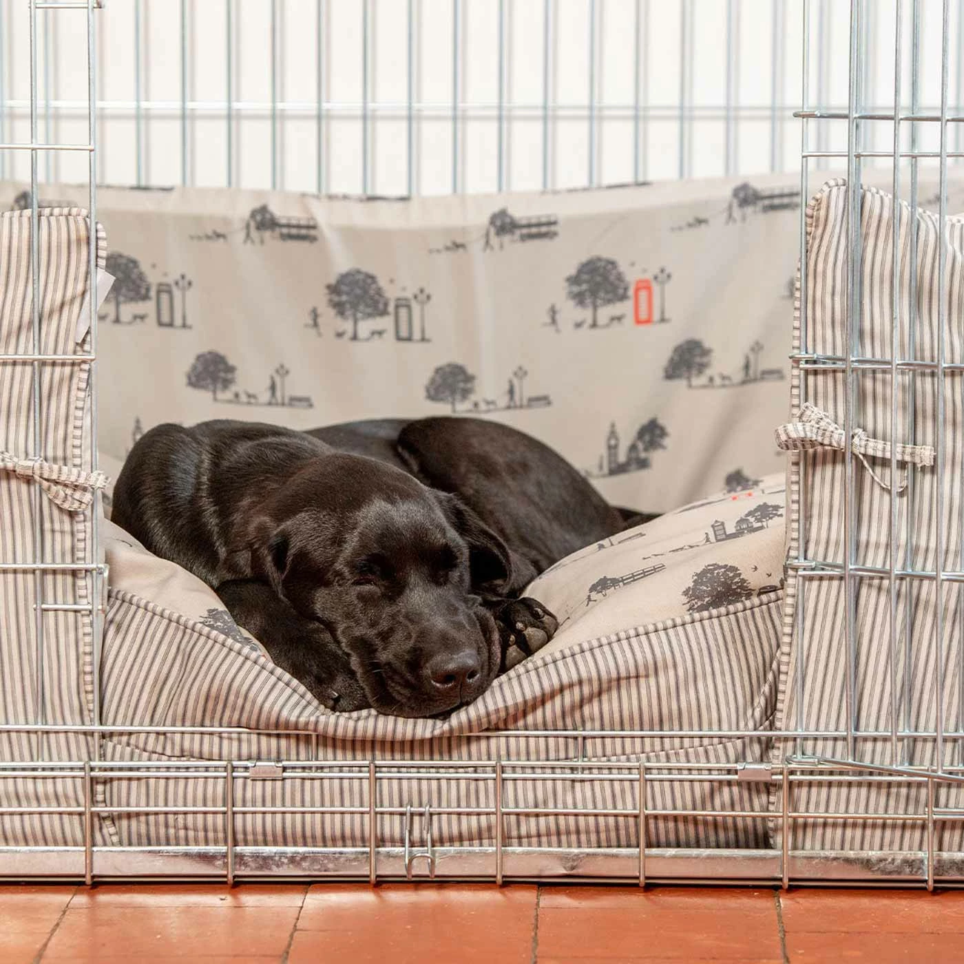Discount ๐ Discount ๐ Personalised ๐ถ ๐ Dog Crate Bumper in Hyde Park by Lords & Labradors ๐คฉ โจ 2 Discount ๐ Discount ๐ Personalised ๐ถ ๐ Dog Crate Bumper in Hyde Park by Lords & Labradors ๐คฉ โจ - Image 2