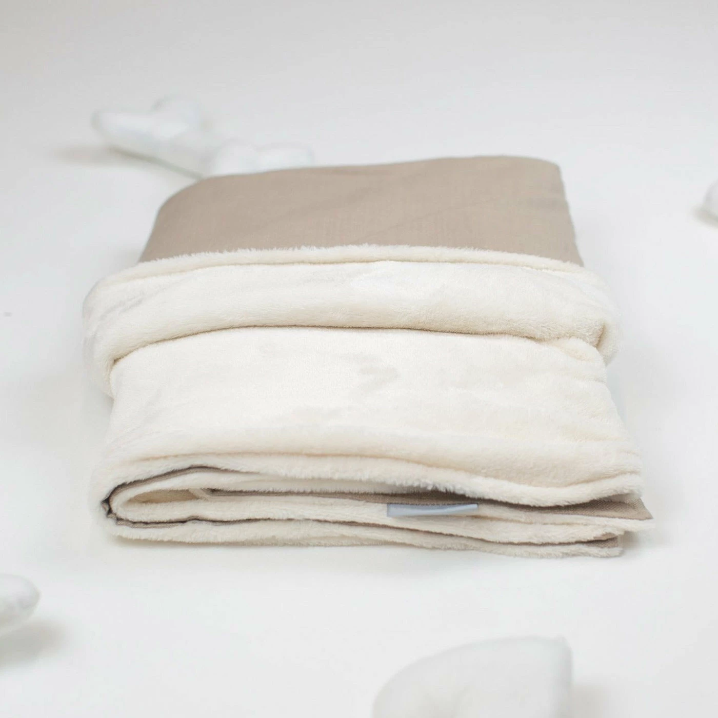 Promo ๐ Coupon ๐งจ Personalised ๐ถ ๐ Dog & Puppy Savanna Blanket By Lords & Labradors ๐ ๐ 4 Promo ๐ Coupon ๐งจ Personalised ๐ถ ๐ Dog & Puppy Savanna Blanket By Lords & Labradors ๐ ๐ - Image 4